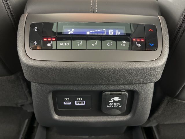 2025 Solid Gray/Super Black Nissan Pathfinder Platinum FWD SUV