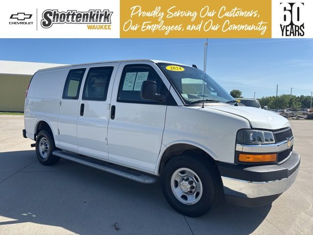 2024 Chevrolet Express 2500 Work Van HD's photo