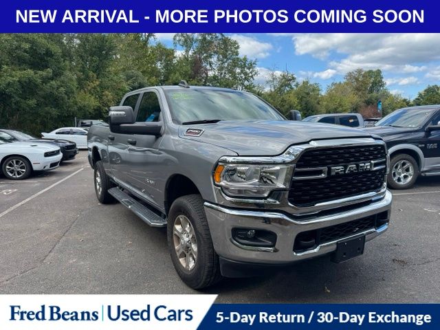 Billet Silver Metallic Clearcoat 2024 RAM 2500 Pickup Truck Four-Wheel Drive 8-Speed Automatic