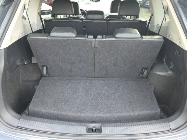 2024 Volkswagen Tiguan 2.0T SE - Pure White exterior view 7