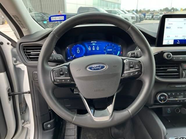 2021 Ford Escape SEL 26