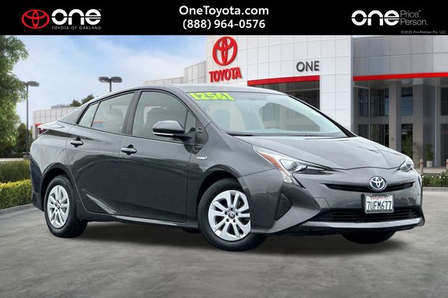 Magnetic Gray Metallic 2016 Toyota Prius Hatchback Front-Wheel Drive Continuously Variable Transmission