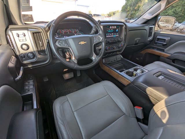 2017 Deep Ocean Blue Metallic Chevrolet Silverado 1500 LTZ 4X4 Truck