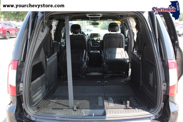 Used 2014 Chrysler Town & Country Van
