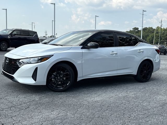 Aspen White/Super Black 2025 Nissan Sentra Sedan Front-Wheel Drive Continuously Variable Transmission