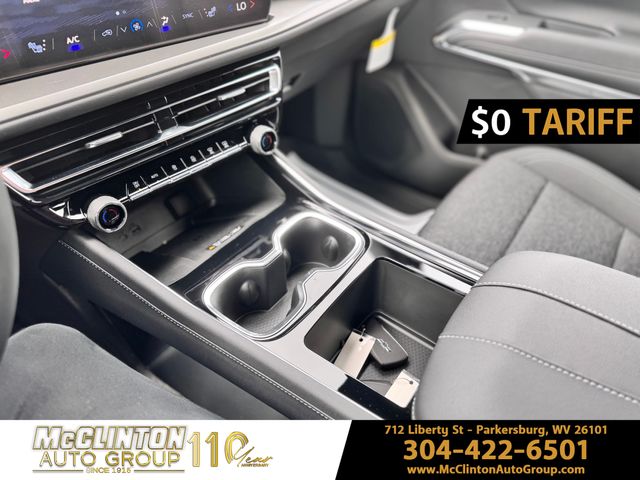 2025 Mosaic Black Metallic Chevrolet Traverse LT AWD SUV