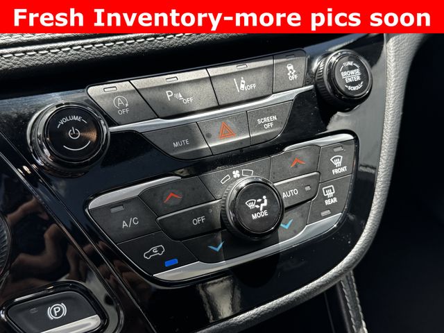2025 Chrysler Pacifica Limited White at Big Star Chrysler Jeep Dodge Ram 