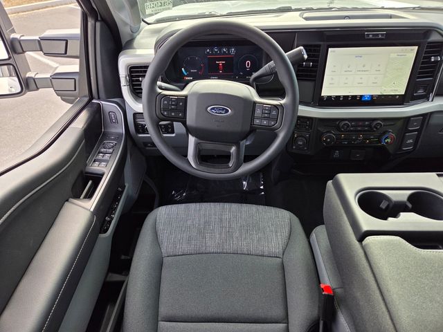 New 2026 Ford Super Duty F-350 Crew Cab 8' Box XLT