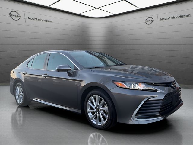 2021 Toyota Camry LE FWD