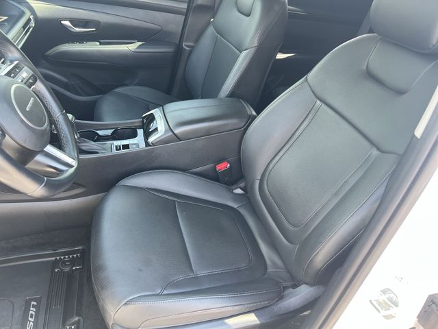 Used 2025 White Hyundai SEL Convenience image 35