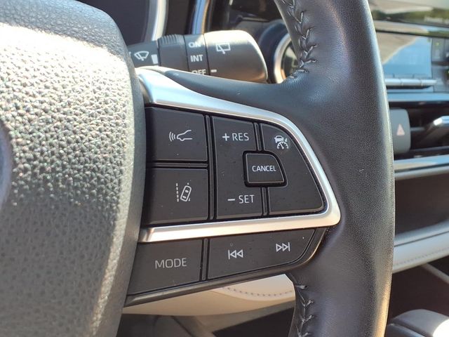 Used 2022 Toyota Highlander SUV