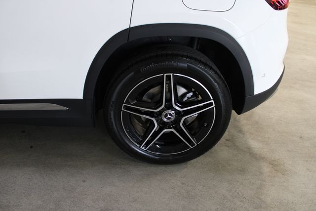 New 2026 White Mercedes-Benz GLA 250 image 34