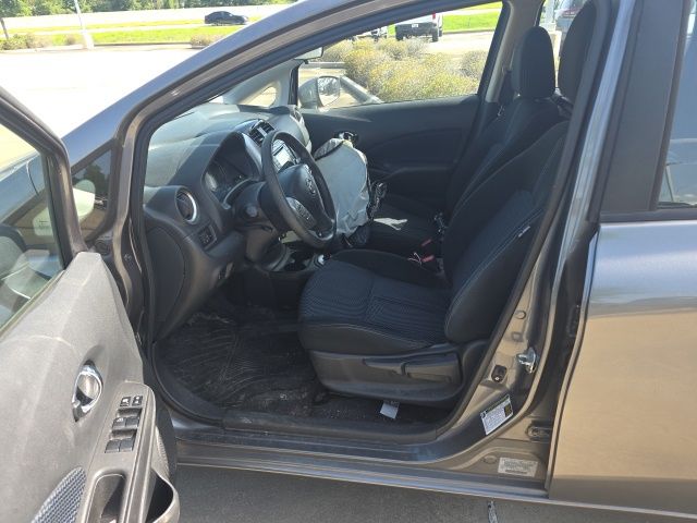 Used 2016 Gray Nissan SV image 9