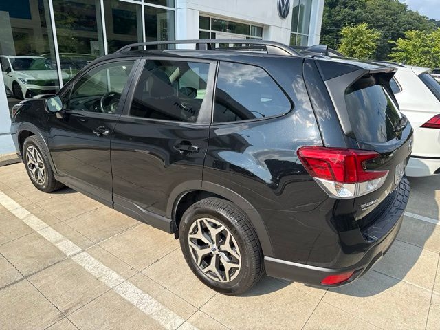 2020 Subaru Forester Premium Black at Honda North