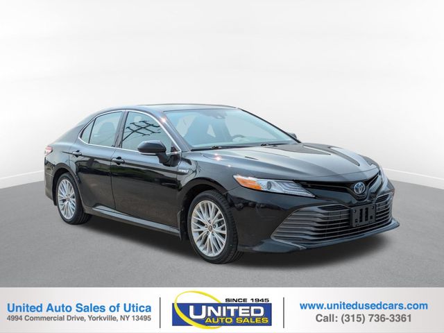  2020 Toyota Camry Hybrid XLE FWD   