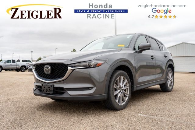 View vehicle photo 3