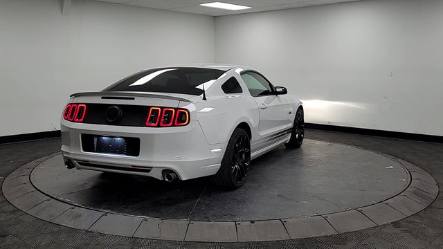 2014 – Ford – Mustang