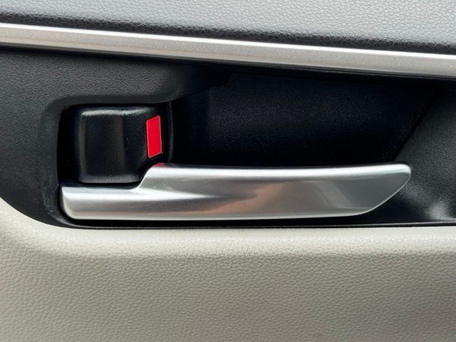 Used 2019 Toyota RAV4 SUV