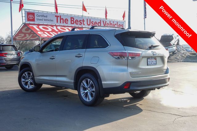 used 2015 Toyota Highlander car, priced at $15,955