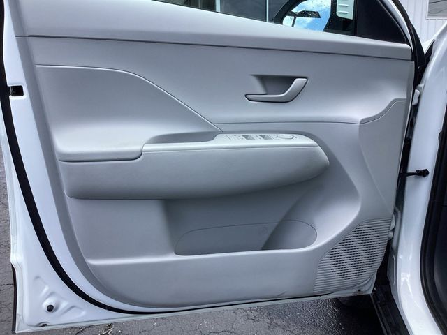 Used Car 2024 Hyundai Kona  Sel For Sale Under $25,000 In San Antonio, Texas