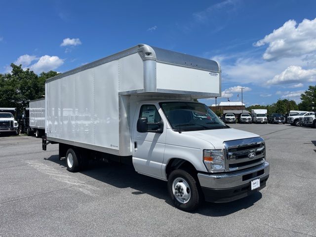 2026 Ford E-Series E-450 SD