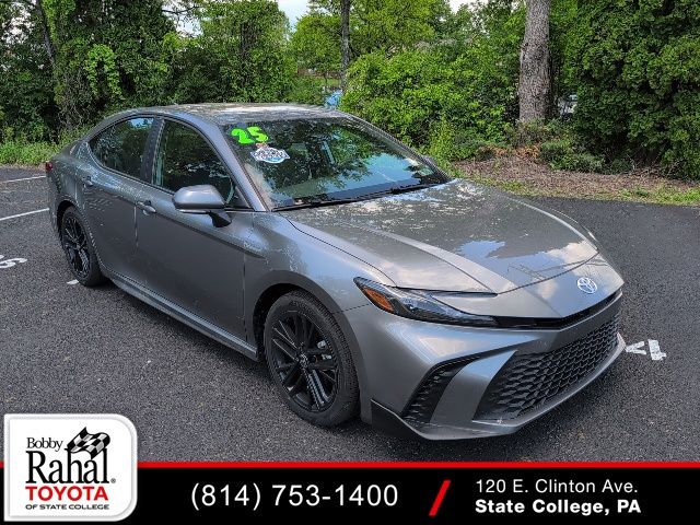 2025 Toyota Camry SE FWD