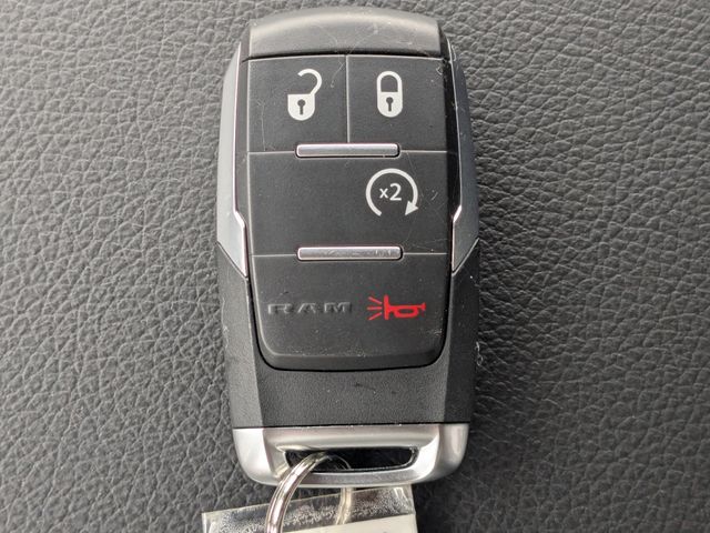 2024 Ram 3500 Chassis Tradesman/SLT/Laramie/Limited