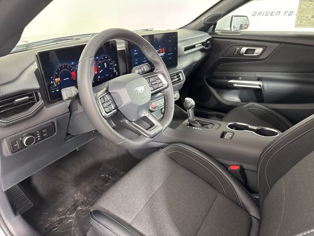 2025 Oxford White Ford Mustang EcoBoost RWD Coupe