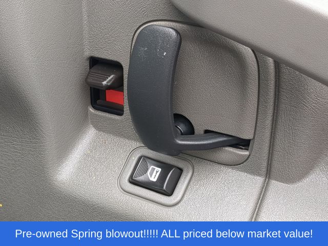 Used 2016 White Chevrolet Work Van image 37