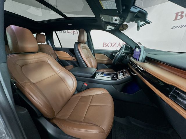2023 Silver Radiance Metallic Clearcoat Lincoln Aviator Reserve AWD SUV