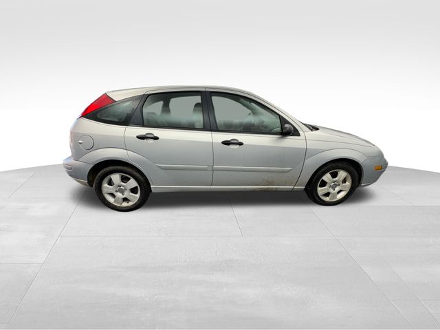 2006 Ford Focus ZX5 10