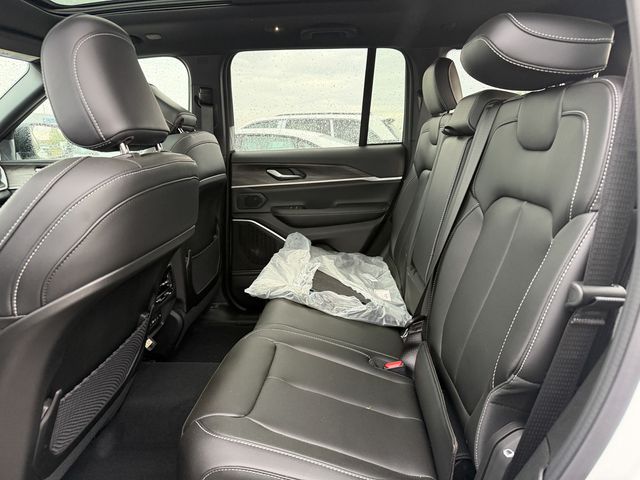 new 2026 Jeep Grand Cherokee car, priced at $48,505