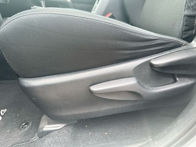 Used 2018 Silver Toyota XLE image 37