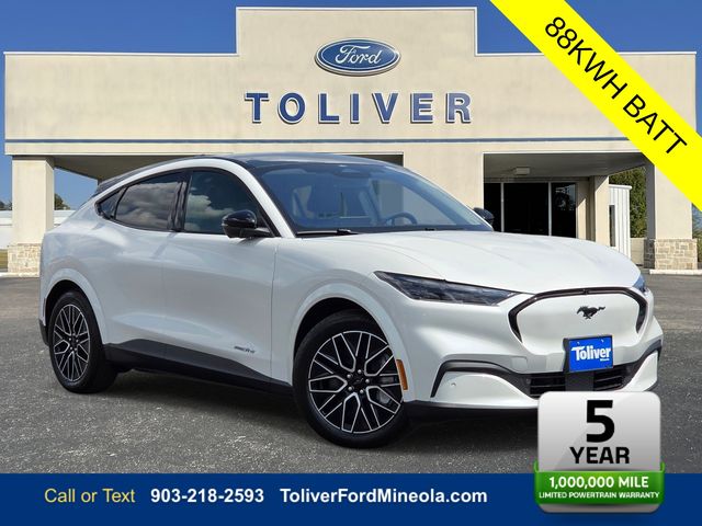 Star White Metallic Tri-Coat 2026 Ford Mustang Mach-E SUV / Crossover Rear-Wheel Drive Automatic