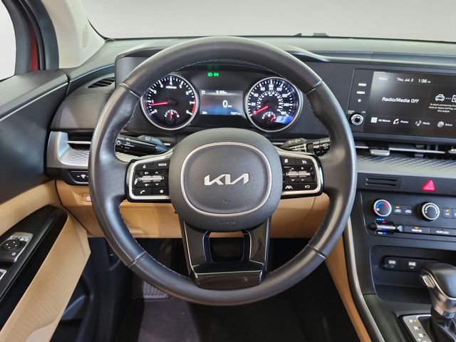 Used 2023 Kia Carnival Van