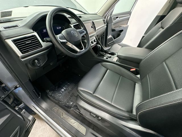 2023 Volkswagen Atlas 3.6L V6 SE w/Technology Silver at Subaru and VW of Moon Township