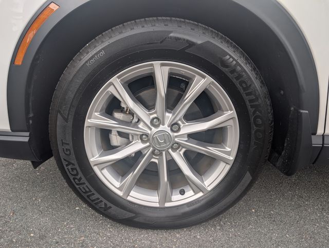 Used 2024 White Honda EX-L image 11