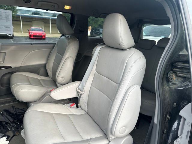 Used 2017 Toyota Sienna Van