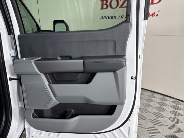 2025 Oxford White Ford Super Duty F-350 SRW XLT 4X4 Truck