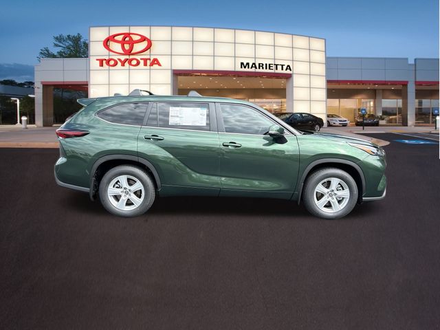 2024 Toyota Highlander LE 30