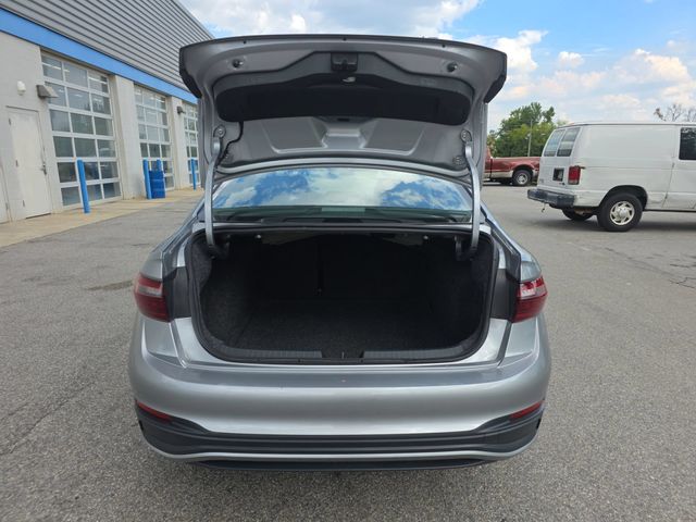 Used 2024 Silver Volkswagen 1.5T SE image 13