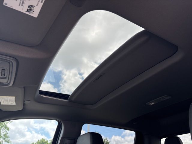2025 Chevrolet Silverado 1500 RST - Photo 18
