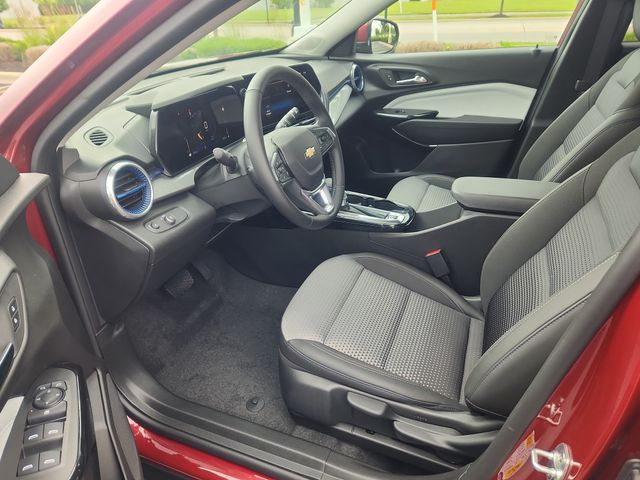 Used 2025 Chevrolet Trax For Sale in Grove City, OH