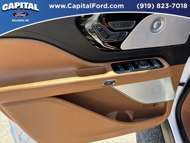 Used 2024 White Lincoln Black Label image 20