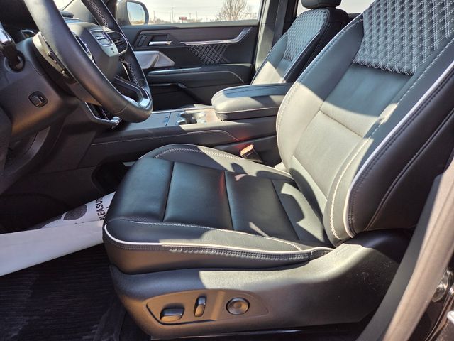 2025 GMC Acadia AWD Denali