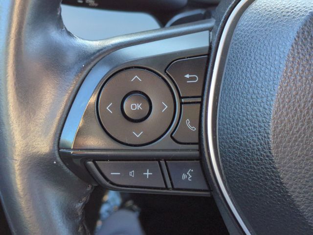 Used 2021 White Toyota SE image 16