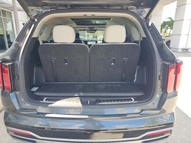 Used 2022 Gray Kia EX image 10