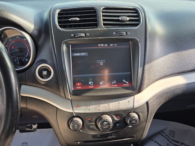 Used 2019 Silver Dodge SE image 16