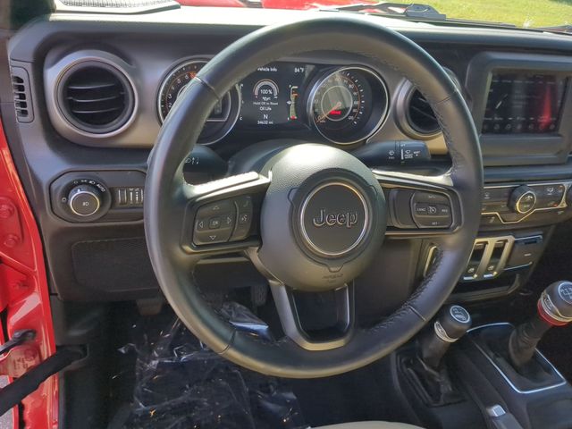 Used 2022 Red Jeep Sport S image 29
