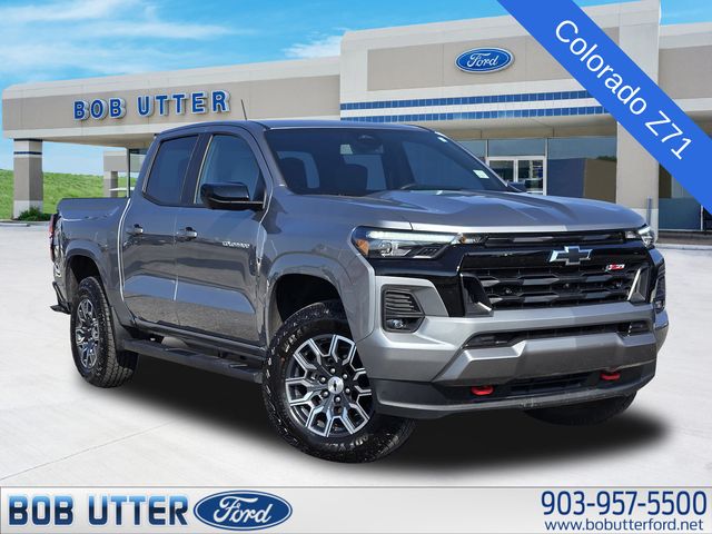 Sterling Gray Metallic 2026 Chevrolet Colorado Pickup Truck Four-Wheel Drive 8-Speed Automatic